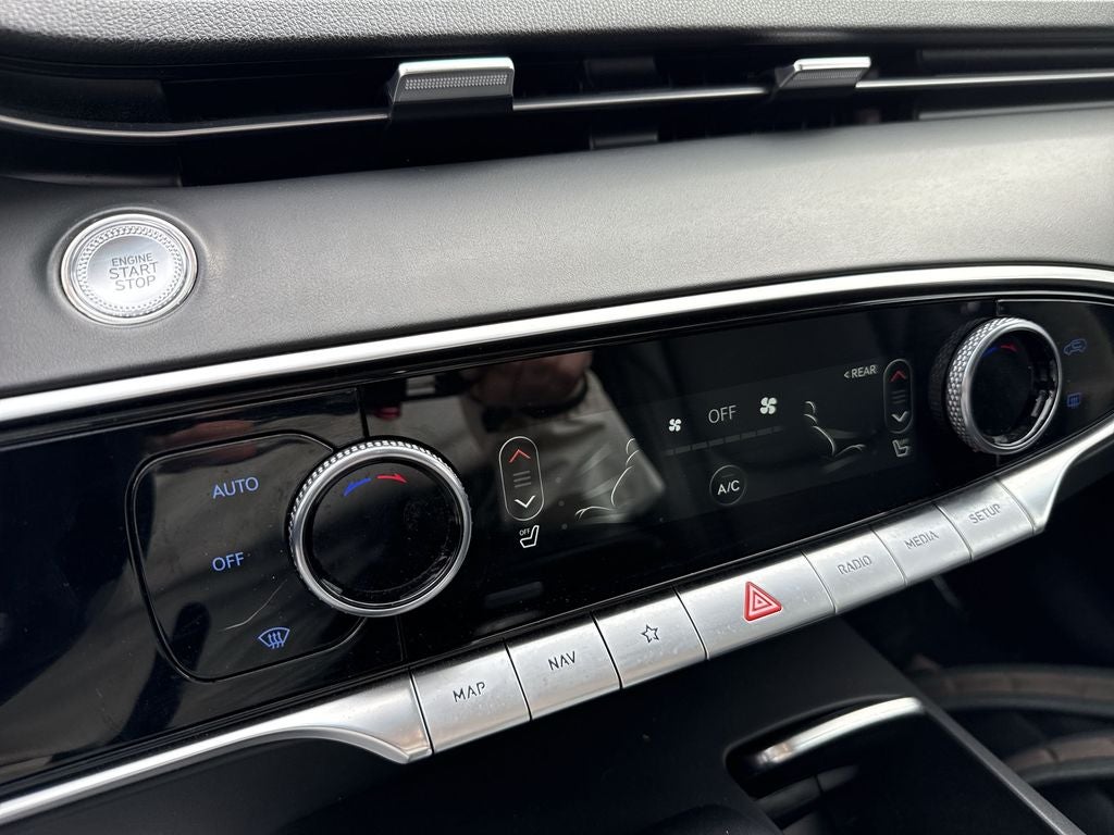 2025 Genesis GV70 2.5T