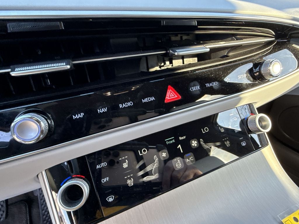 2026 Genesis GV70 2.5T Advanced