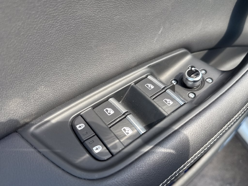 2025 Audi Q7 55 Premium Plus quattro