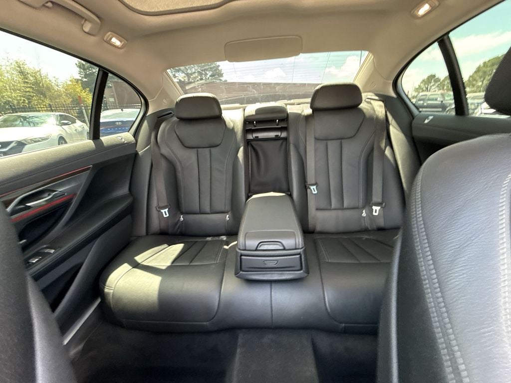 2019 BMW 7 Series 740i