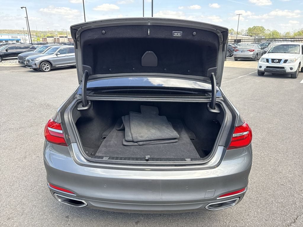 2019 BMW 7 Series 740i
