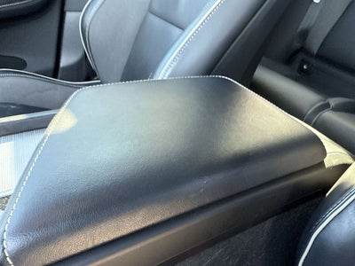 2022 Volvo XC60 Recharge Plug-In Hybrid T8 R-Design